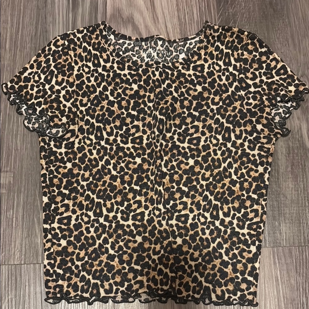 American Eagle Outfitters Brown and Black Crop Fitted T-Shirt
